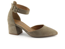 Load image into Gallery viewer, APRIL