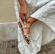 Load image into Gallery viewer, AMLA