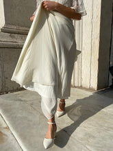 Load image into Gallery viewer, APRIL