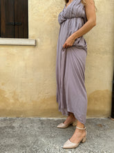 Load image into Gallery viewer, APRIL