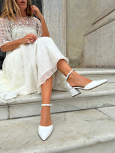 Load image into Gallery viewer, APRIL