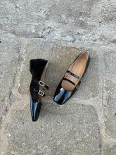 Load image into Gallery viewer, MOLLY