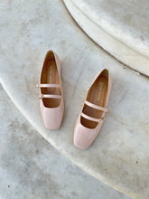 Load image into Gallery viewer, MOLLY