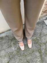 Load image into Gallery viewer, MOLLY