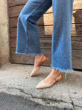 Load image into Gallery viewer, VISEA