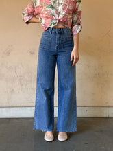 Load image into Gallery viewer, LALLA