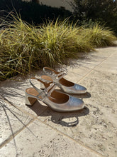 Load image into Gallery viewer, LEVIE