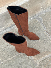 Load image into Gallery viewer, NIA