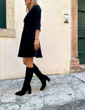 Load image into Gallery viewer, NIA