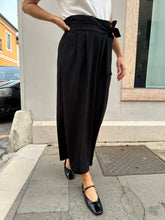 Load image into Gallery viewer, BECCA