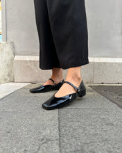 Load image into Gallery viewer, BECCA