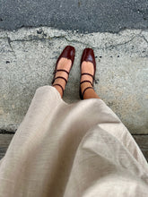 Load image into Gallery viewer, HOLLY