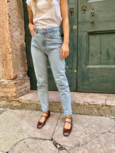 Load image into Gallery viewer, HOLLY