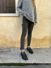 Load image into Gallery viewer, VIAGO