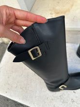 Load image into Gallery viewer, OLIVER