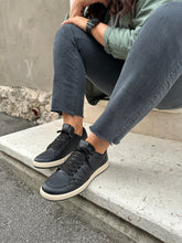 Load image into Gallery viewer, VERTIGO