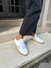 Load image into Gallery viewer, VERTIGO