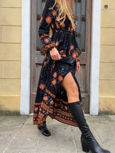 Load image into Gallery viewer, VSI BLER Stivali con tacco vegan neri gambale elasticizzato zip made in Italy