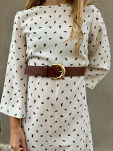 Load image into Gallery viewer, VSI INVI Cintura alta vegan marrone mais fibbia tonda grande oro artigianale Made in Italy