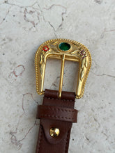 Load image into Gallery viewer, VSI LULLABY Cintura vegan marrone mais fibbia piatta grande lavorata oro artigianale Made in Italy