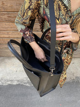 Load image into Gallery viewer, AMBRA