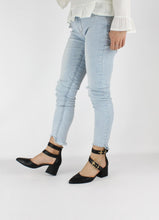 Load image into Gallery viewer, DELO