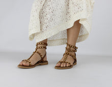 Load image into Gallery viewer, LARIA