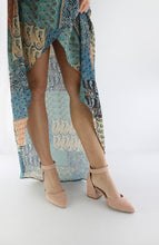 Load image into Gallery viewer, APRIL