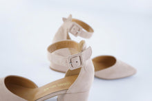 Load image into Gallery viewer, APRIL