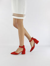 Load image into Gallery viewer, APRIL