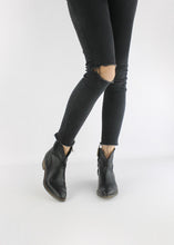 Load image into Gallery viewer, ARISTA