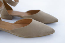 Load image into Gallery viewer, JUNE