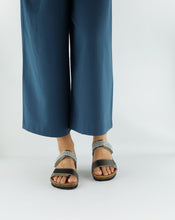 Load image into Gallery viewer, CORA