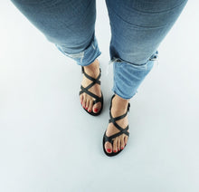 Load image into Gallery viewer, CORI