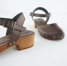 Load image into Gallery viewer, KARI