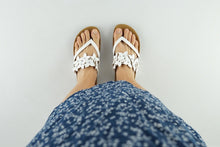 Load image into Gallery viewer, LINDY