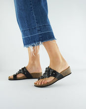 Load image into Gallery viewer, LINDY