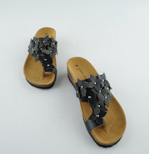 Load image into Gallery viewer, LINDY