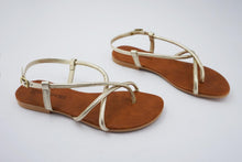 Load image into Gallery viewer, LIZZY