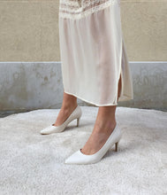 Load image into Gallery viewer, MOON