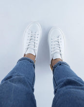 Load image into Gallery viewer, VERA