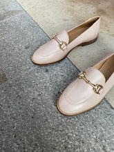 Load image into Gallery viewer, BREDA