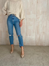 Load image into Gallery viewer, CAPRI