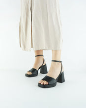 Load image into Gallery viewer, LESS