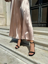 Load image into Gallery viewer, ARI