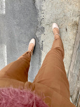 Load image into Gallery viewer, CAMMI