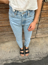 Load image into Gallery viewer, COLORADO