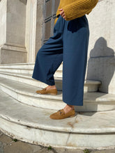 Load image into Gallery viewer, FLO