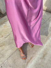 Load image into Gallery viewer, FLORA