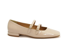 Load image into Gallery viewer, MOLLY